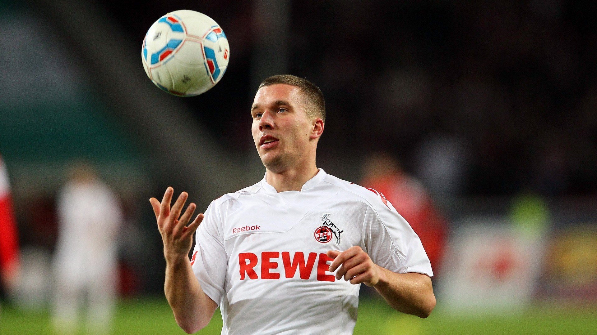 开云全站下载-“德国战火再燃，球队战术争斗激烈”，对战德国