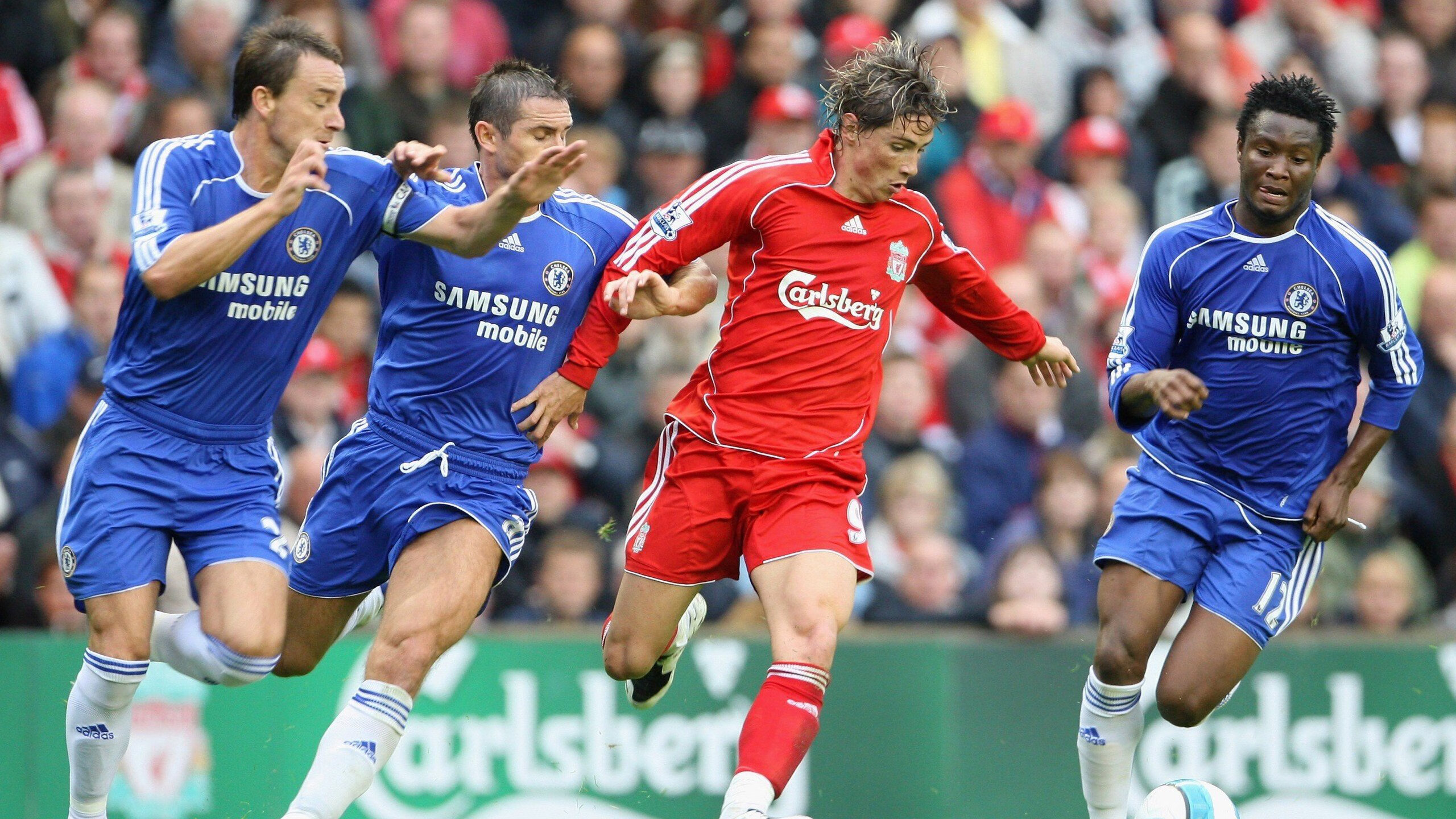 “法甲激战如火，豪门拼搏争夺联赛桂冠”，法甲 豪门